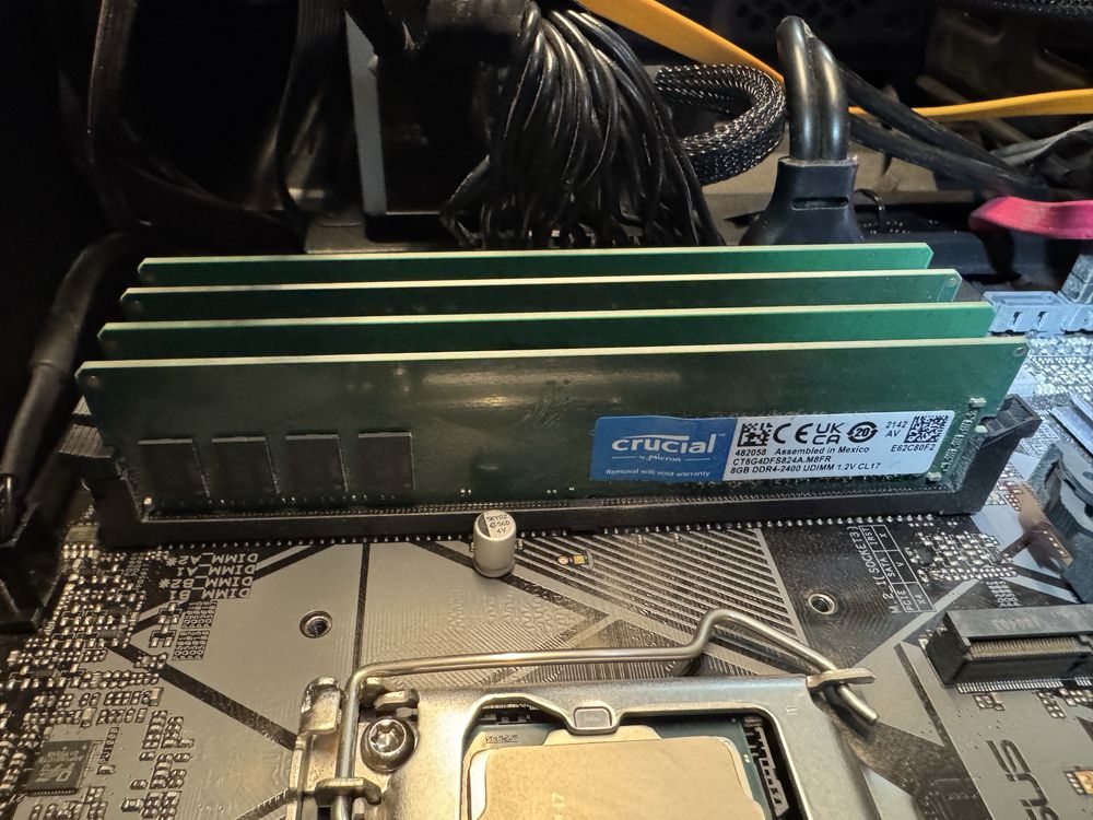 Komputer na Intel Core i7-8700 RAM 32GB SSD + WIFI