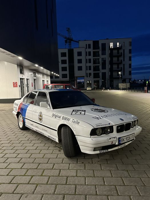 Продам BMW E34 M50B25