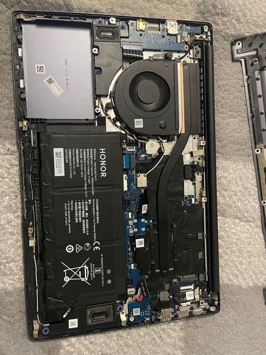 HUAWEI MateBook D15 (BoB-WAI9)