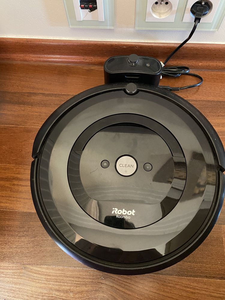 iRobot sprzątający Roomba  e5