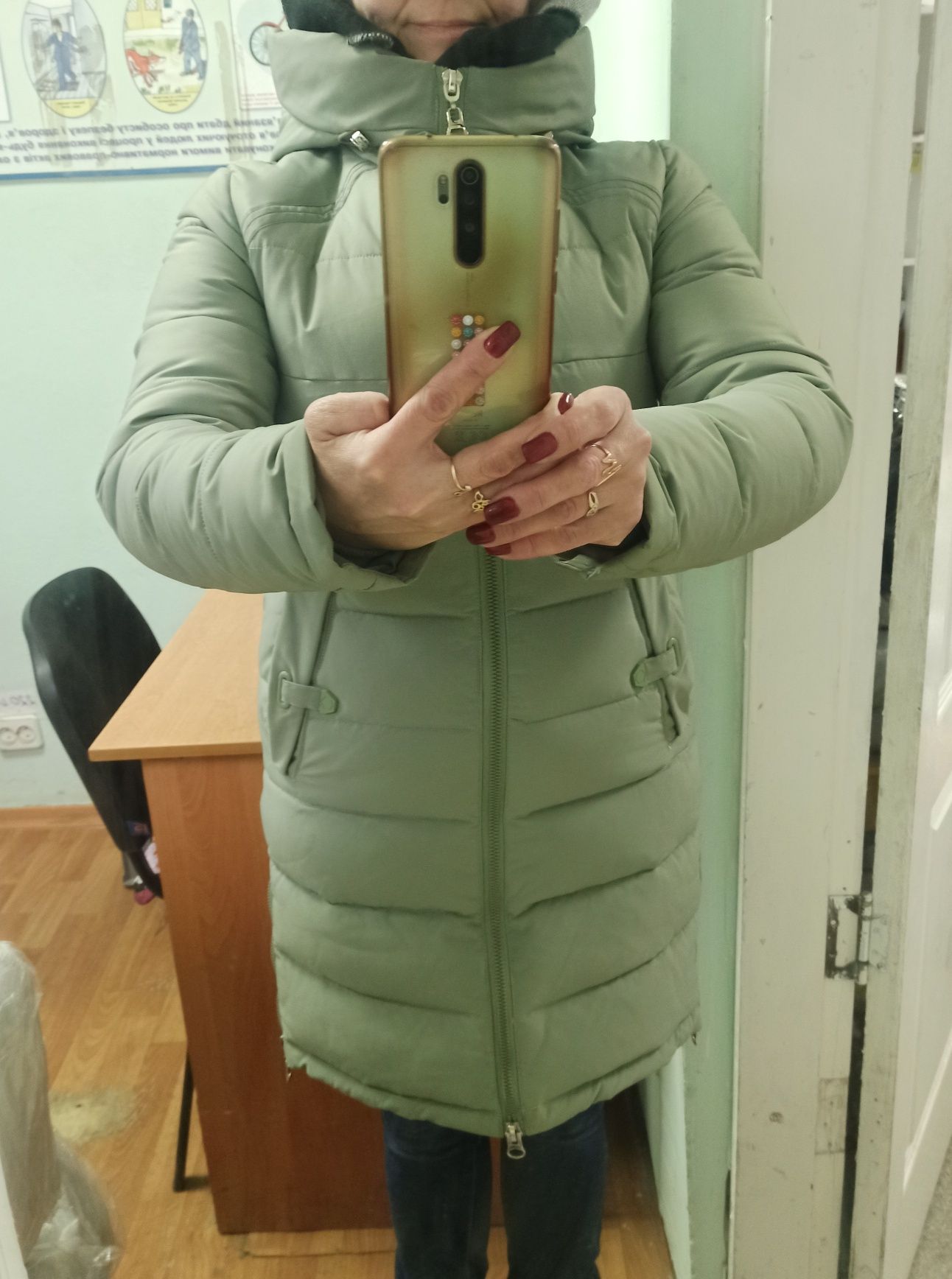 Шикарная новая зимняя куртка, пуховик 44-46р.