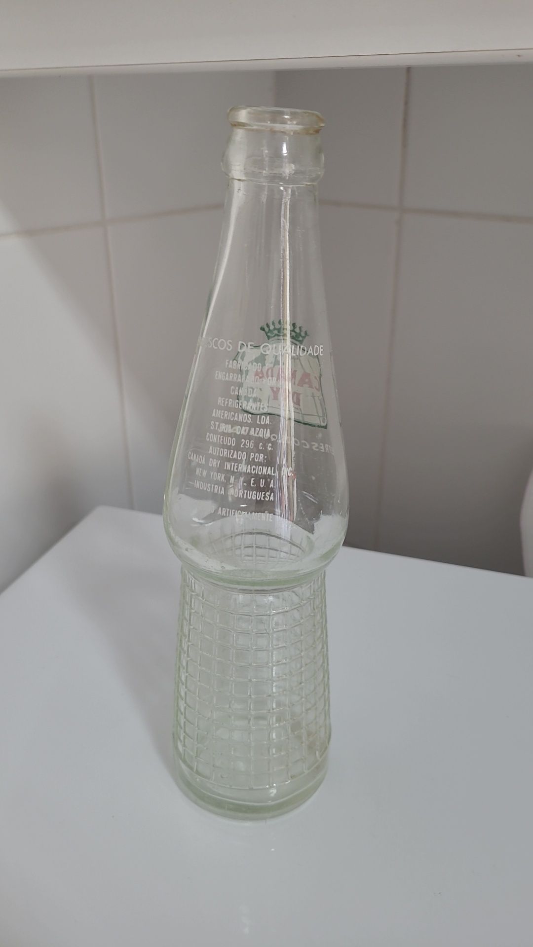Garrafa antiga Canada Dry