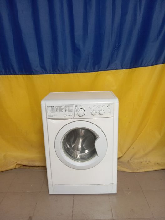 Стиральная машина Индезит E2SC2150