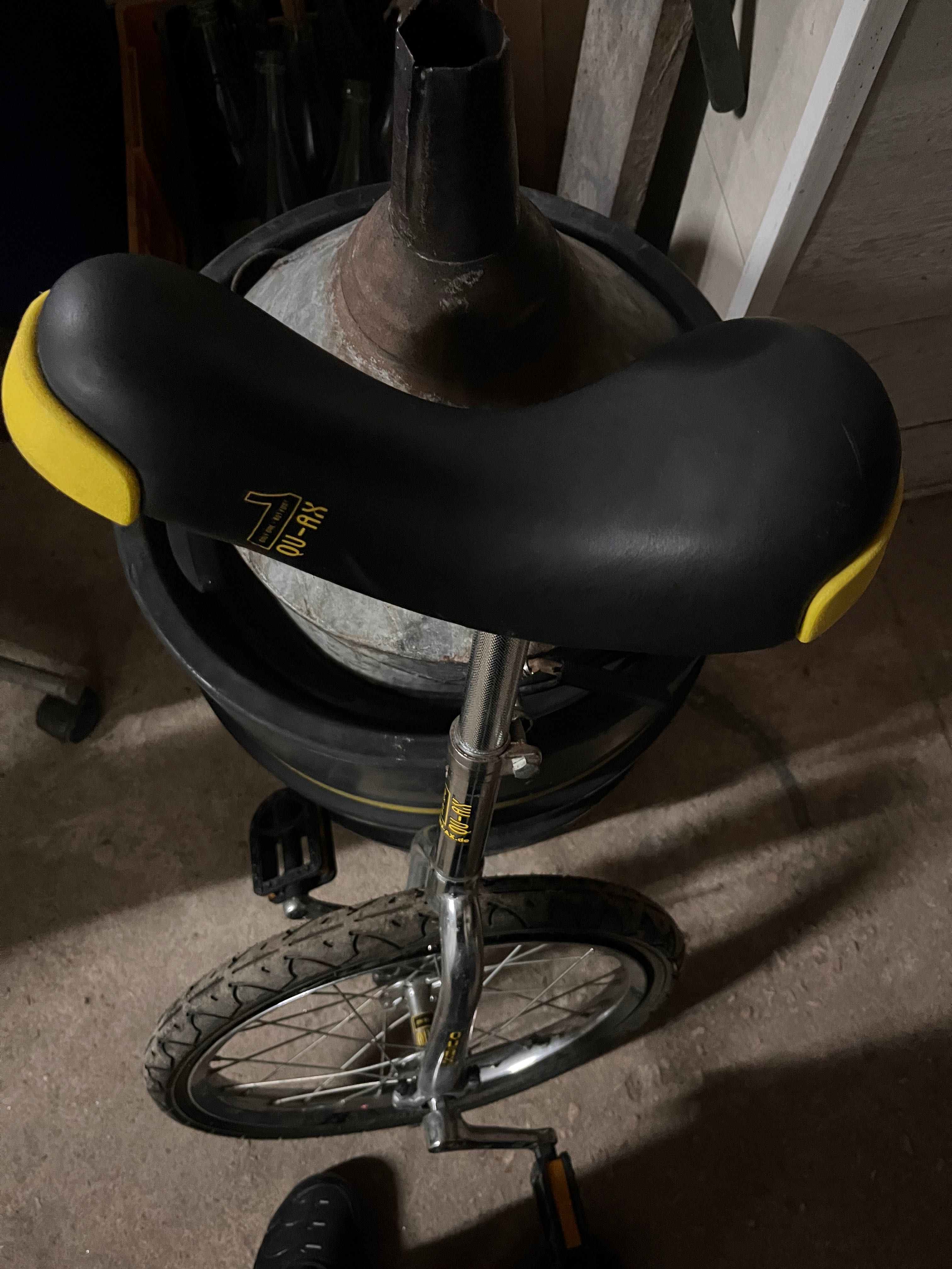Bicicleta com uma roda