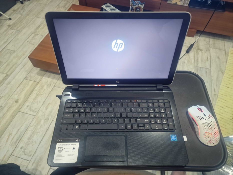 Portatil HP 15 Win 10 / 4GB / 500Gb