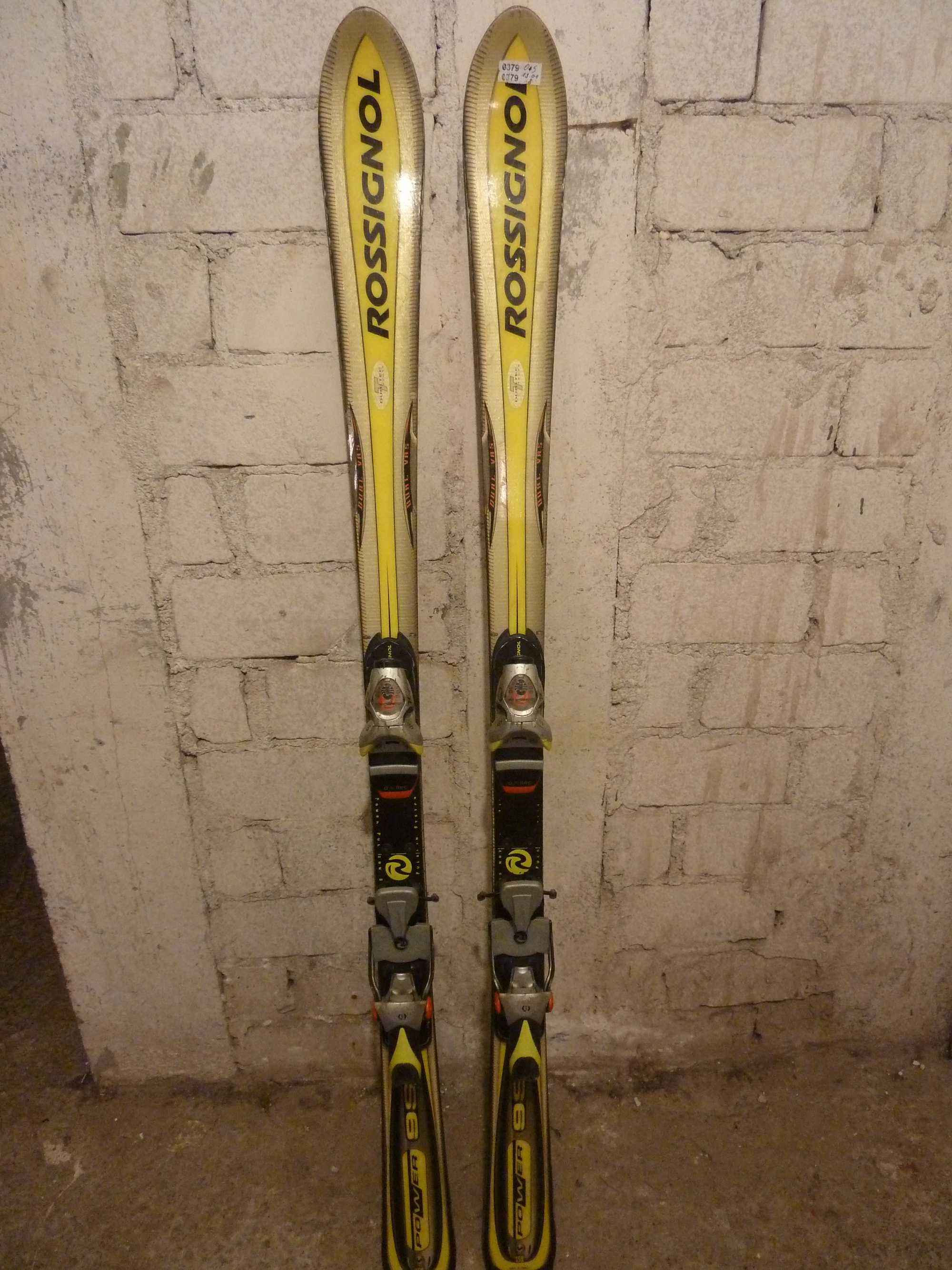 Narty Rossignol 158