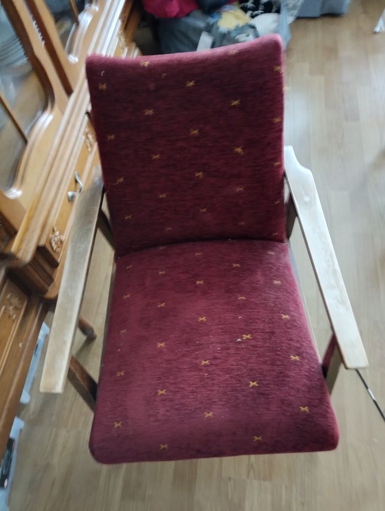 Fotel typu Chierowski z PRL-u