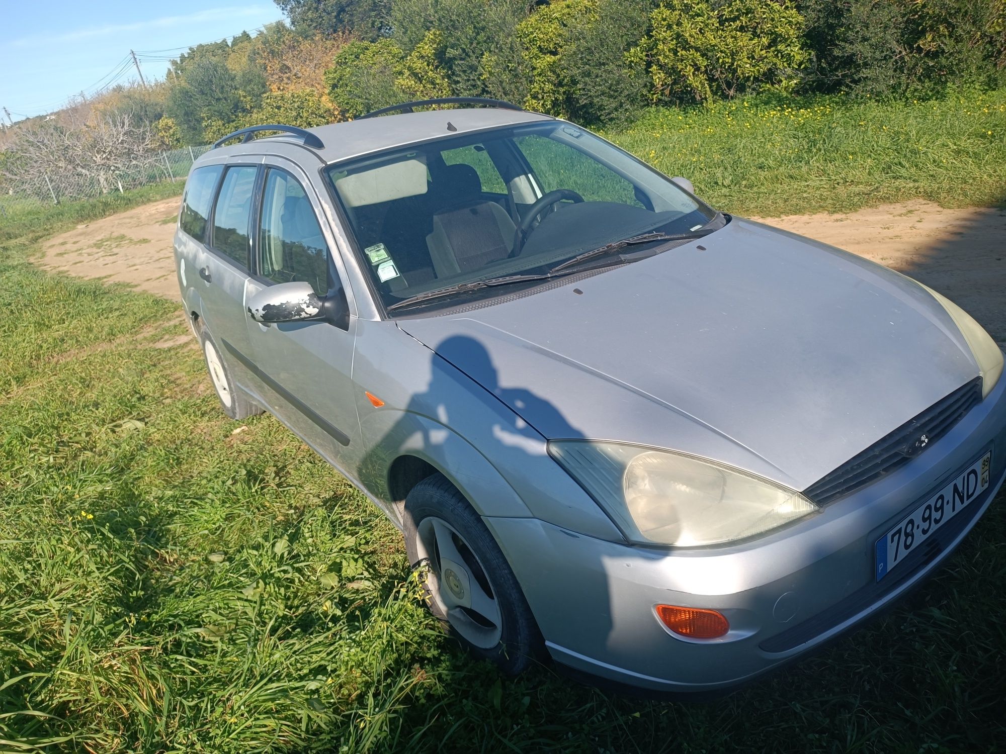 Vendo Focus com problema de motor