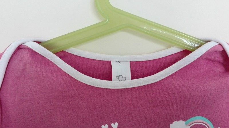 Bluzka z królikiem firmy Baby Club (C&A) w rozmiarze 98