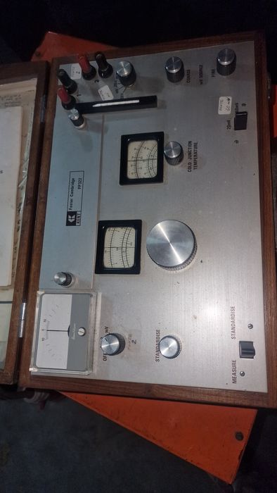 Aparelho eletronico para area dos aços