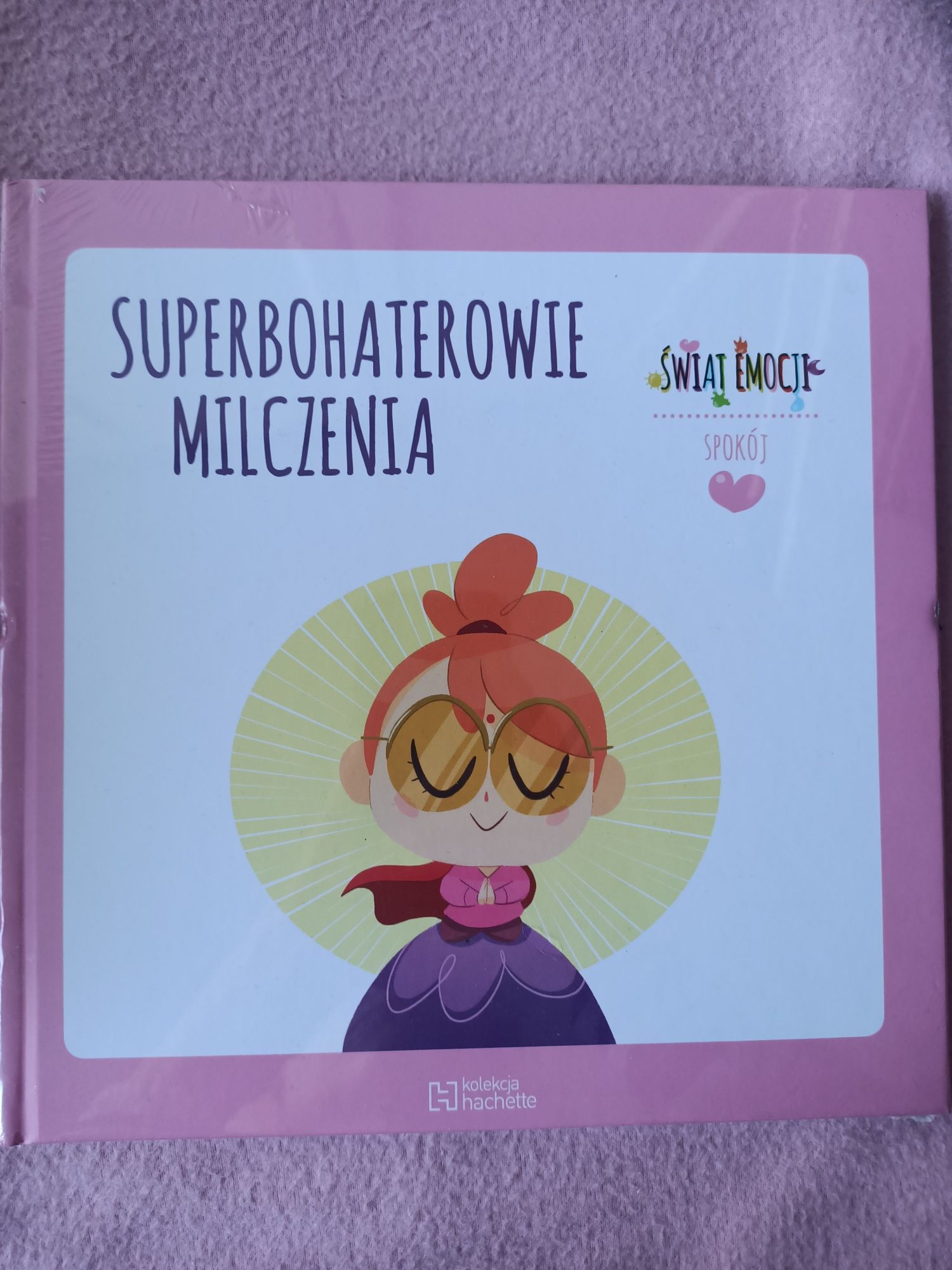 Nowa w folii Świat emocji Superbohaterowie milczenia Spokój