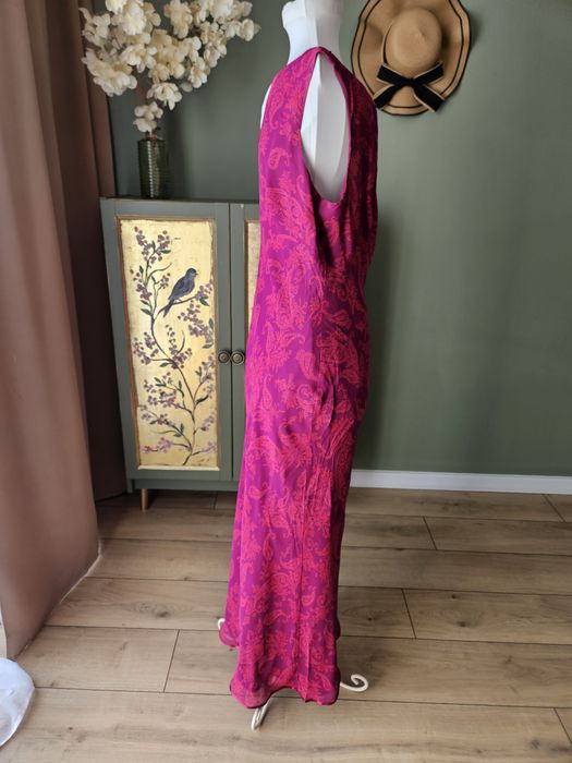 Długa sukienka damska boho we wzory – elegancja i wygoda L/XL