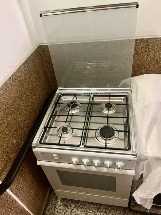 Fogão + Forno novo