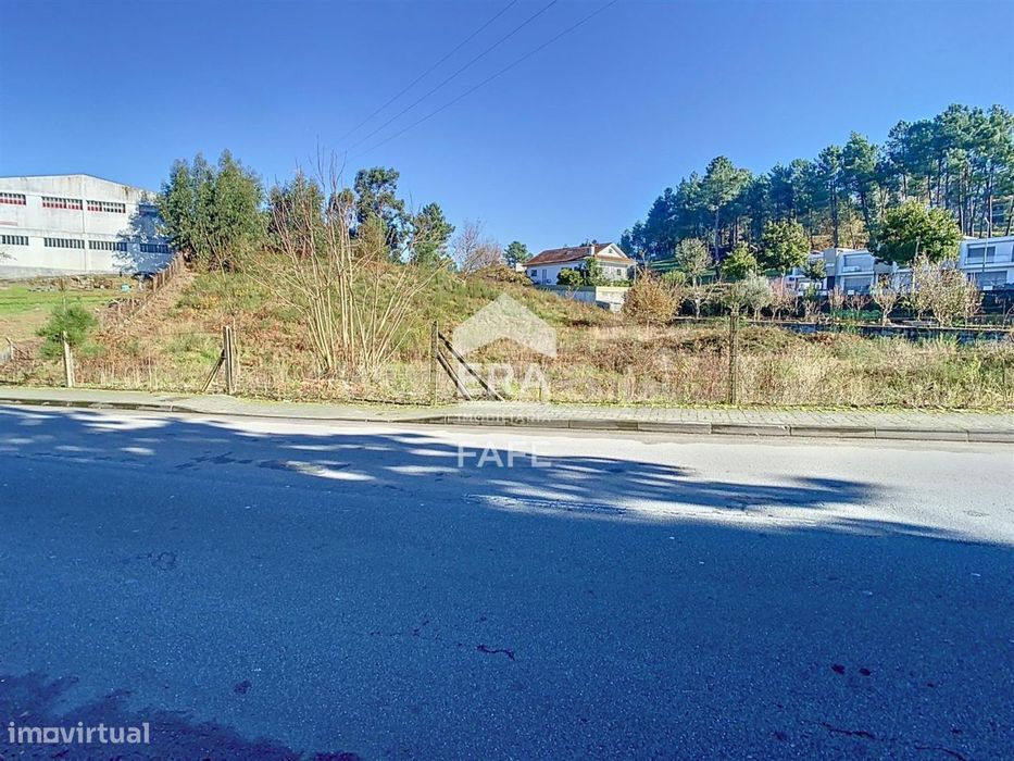 Terreno de construção com 4.208 m2 em Fafe