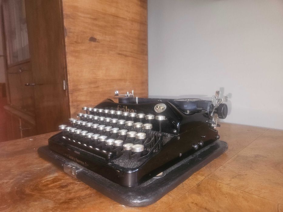 Maszyna do pisania Erica 5