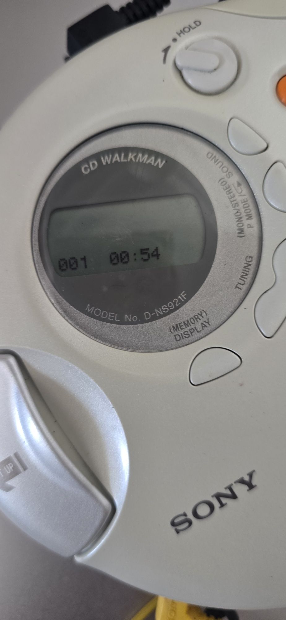 Discman Sony D-NS921F Atrac3/MP3 CD Plus Walkman Coleconadores


Son