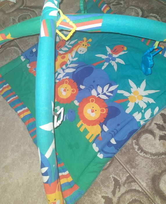 Продам розвиваючий килимок