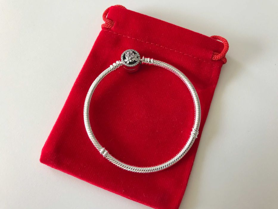 Pulseira Poetic Blooms Pandora em Prata de Lei S925 Nova