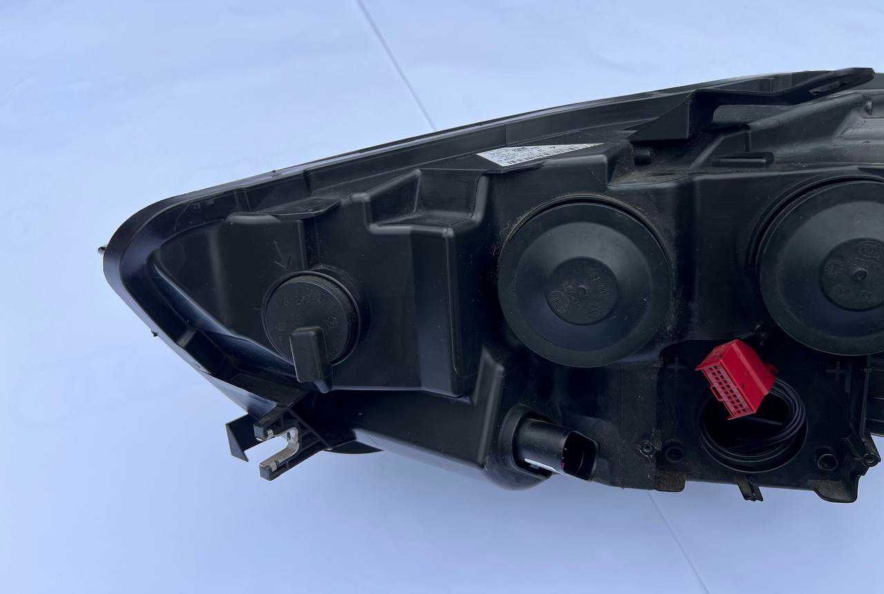 Фари Audi A6 C7 Bi-Xenon LED поворотні 4G0941032C