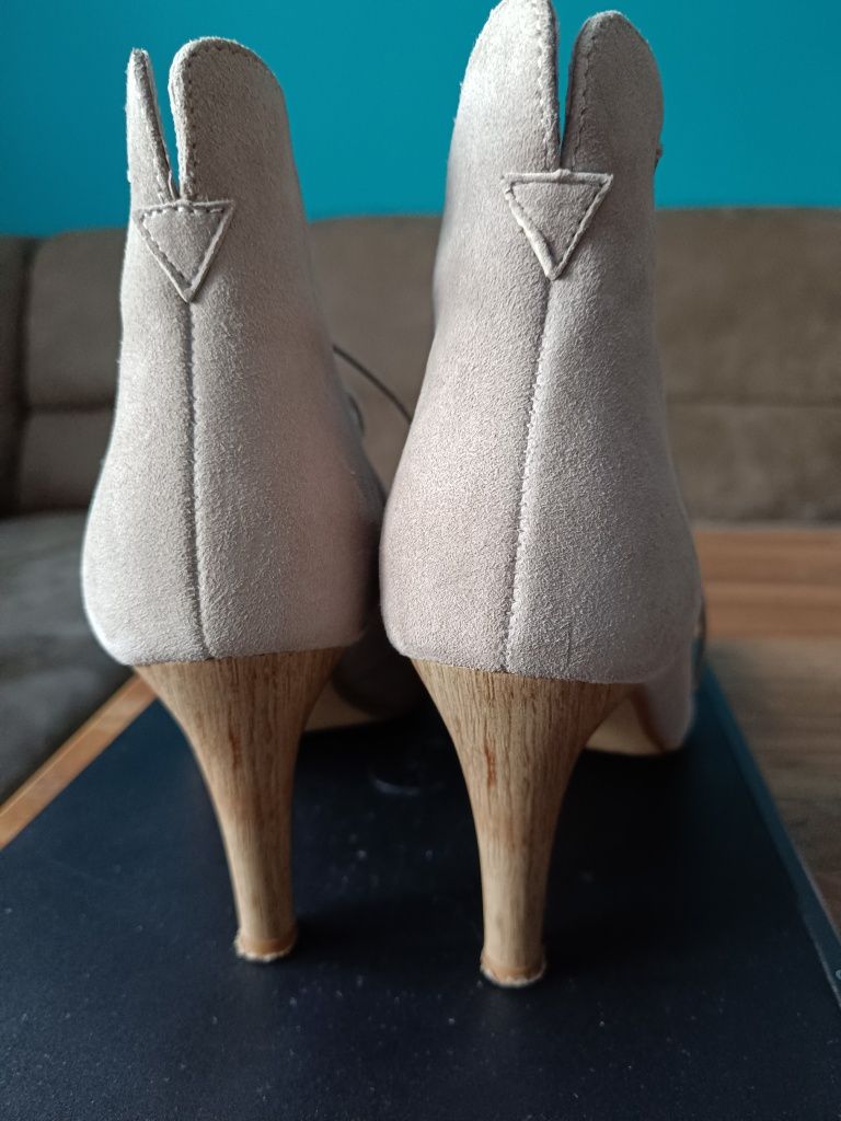 Szpilki  Lasocki