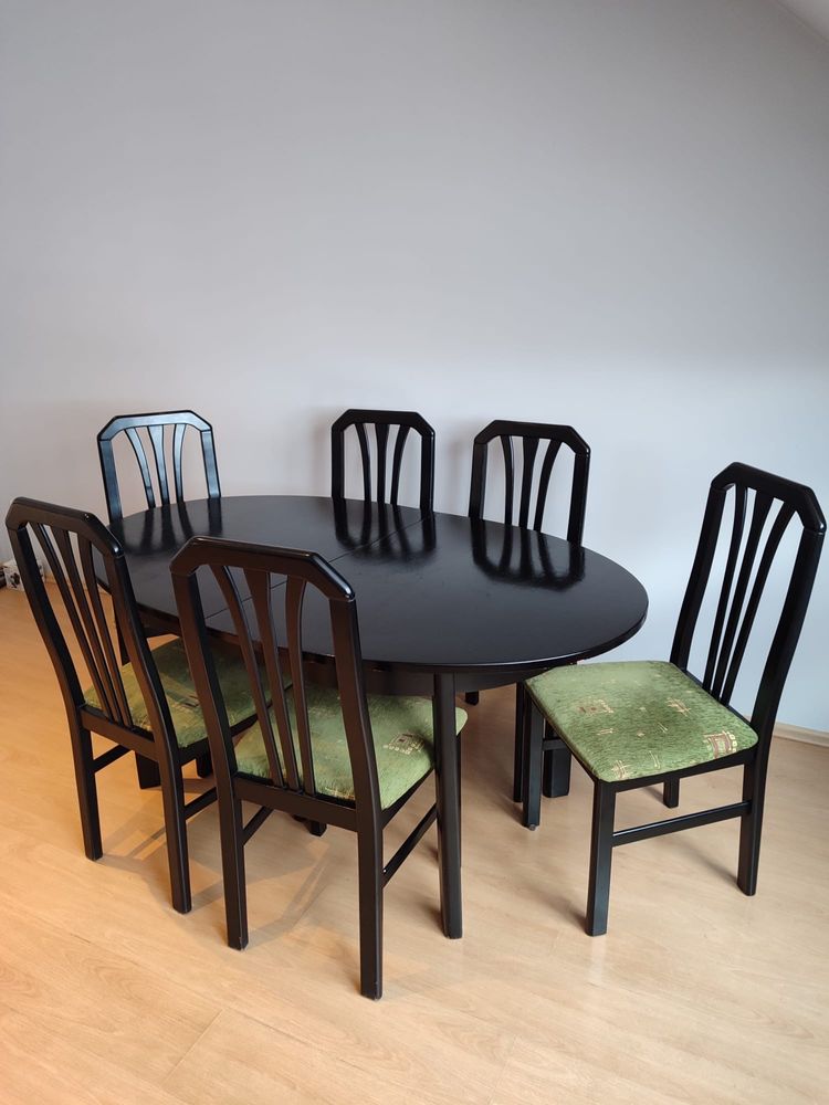 Stół rozkladany+6 krzeseł+komoda
