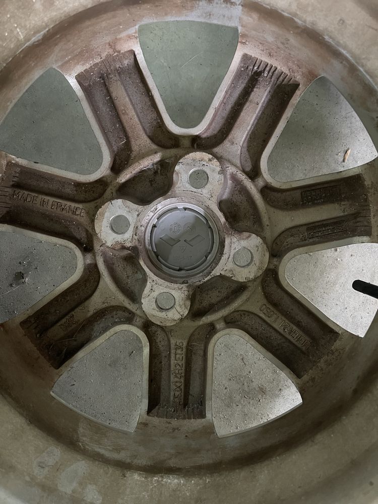 Felgi + nowe opony AIXAM 175/80R14 4x114,3 ET36 oryginał