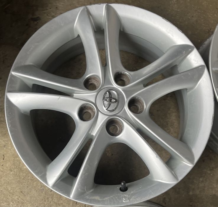 Диски Toyota Corolla Auris R 16 5 114,3 Camry