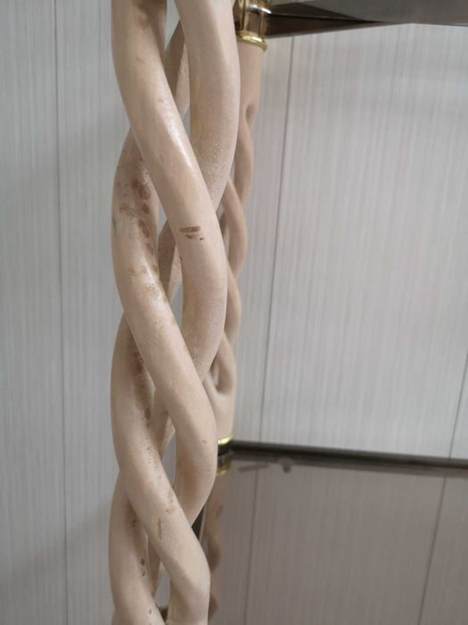witryna półka złota 82x41x169 mosiądzowana kręcona