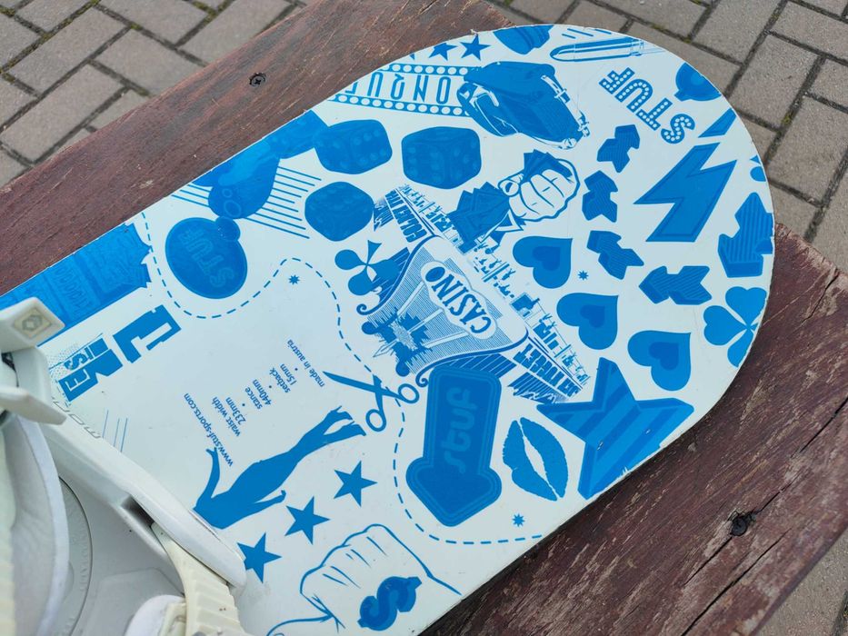 Deska snowboardowa 133 Stuf Conquest wiązania F2 Snowboard 133