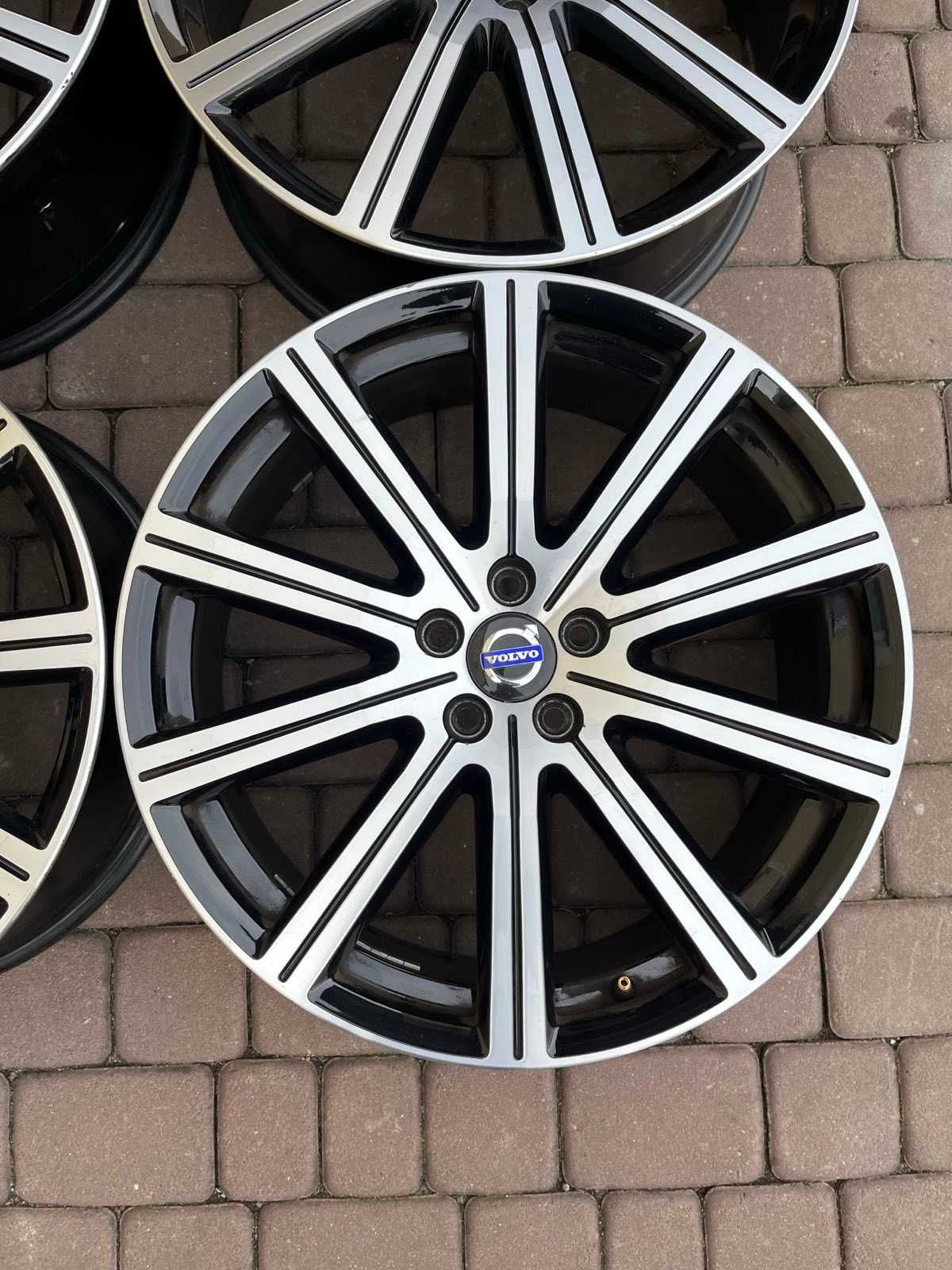 Oryginalne alufelgi Volvo 5x108 20 cali XC60 XC40 Bicolor R-Design