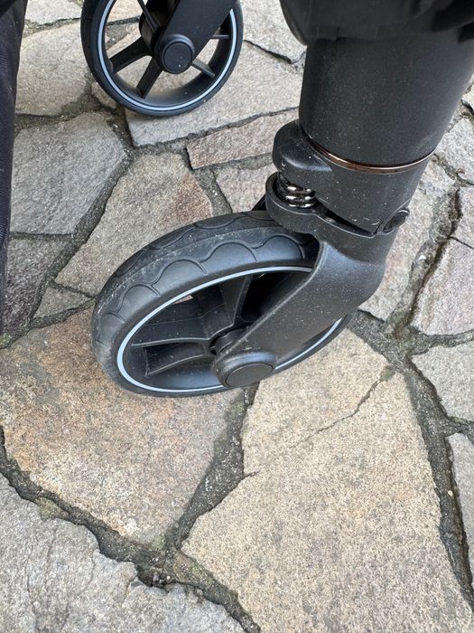 Прогулянкова коляска CARRELLO Nova CRL-5521 Coral Black /1/