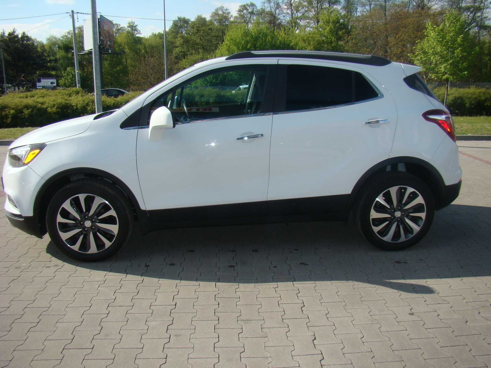 Opel Mokka
2021 · 25 800 km · 1 400 cm3 · Benzyna