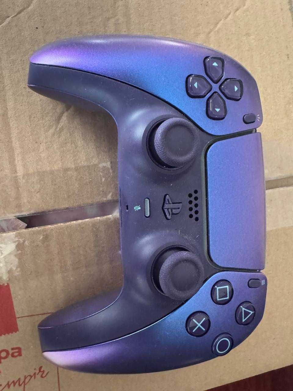 PS 5 продам + акк ps plus + 2 джойстика