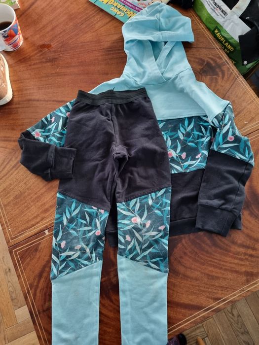 Dresy polskiej marki Mamma Mia r. 128