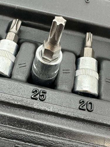 Набір інструментів. 46PCS. Набір головок з тріщоткою та подовжувачами