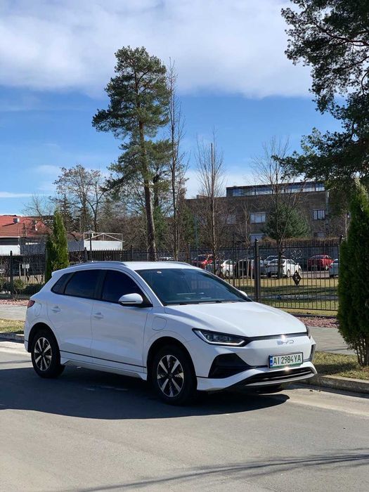 Оренда електромобіля BYD 22-25 року