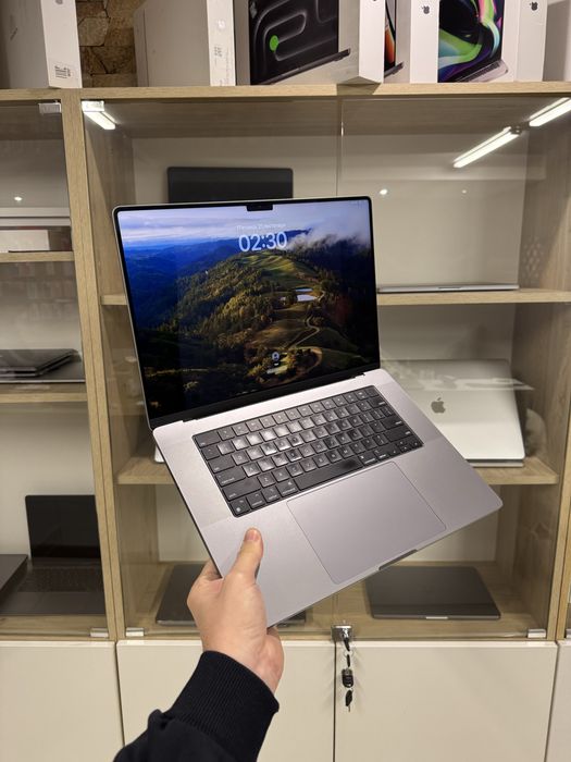 Ідеальний 16ʼ MacBook Pro 2021 M1PRO/16GB/512GB (Батарея: 100%)