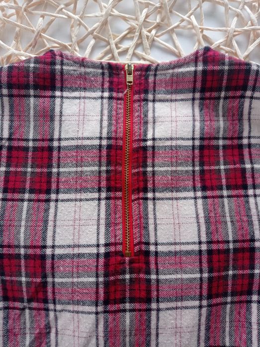 Piękna sukienka w kratkę 146 + gratis
