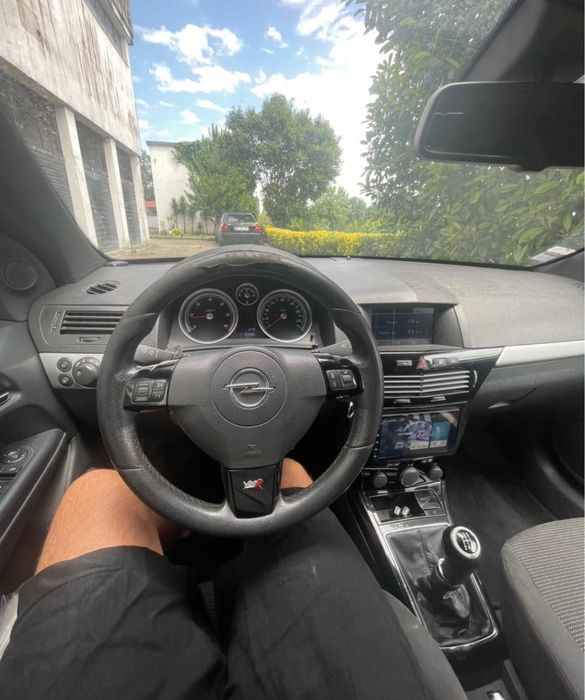 Opel astra gtc 1.7