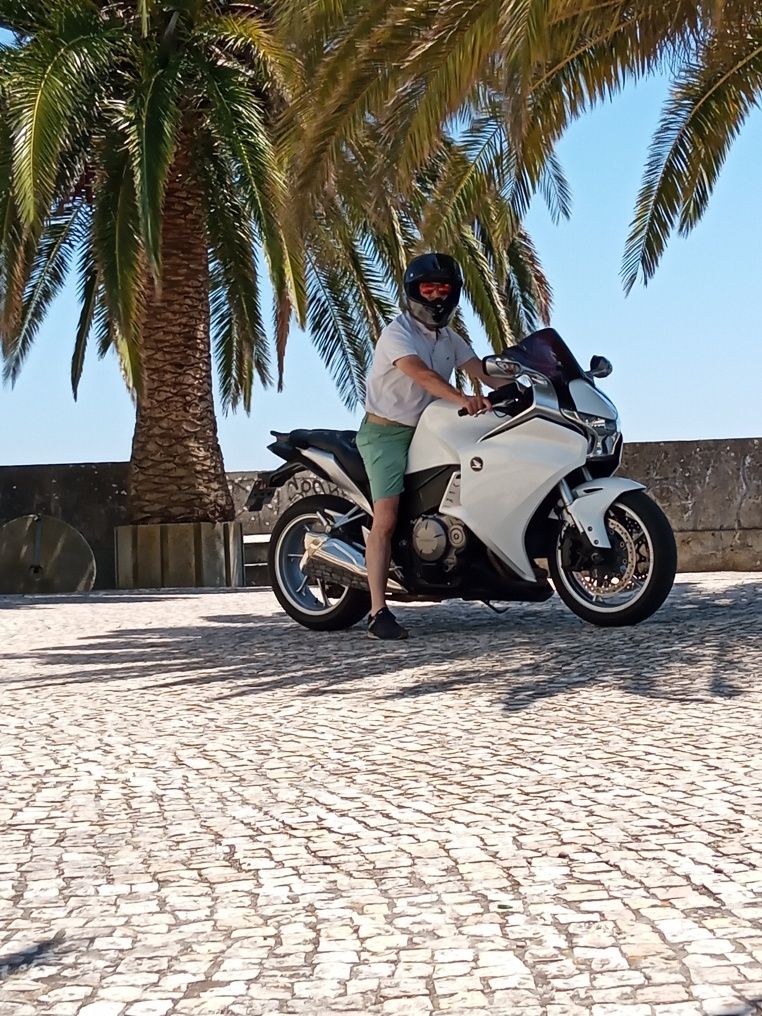 Honda  VFR  1200 f