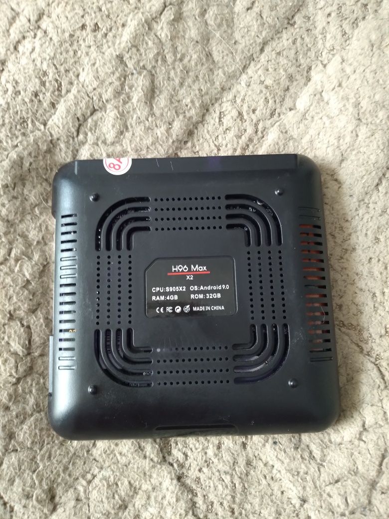 Смарт ТБ приставка H96 Max x2 4/32