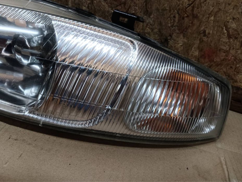 Передні фари Міцубісі Міцубіші Mitsubishi Colt 1995-2002 ціна за пару