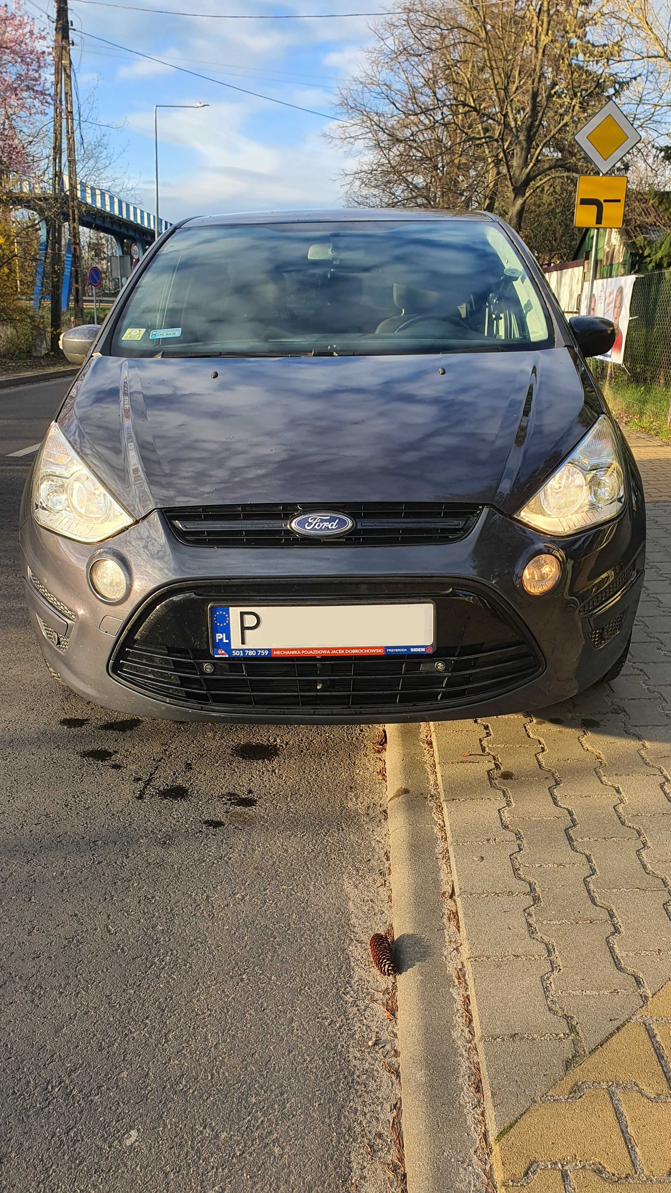 zadbany Ford S-Max pojemność 1560 cm3 diesel,  grafit metalik r. 2012