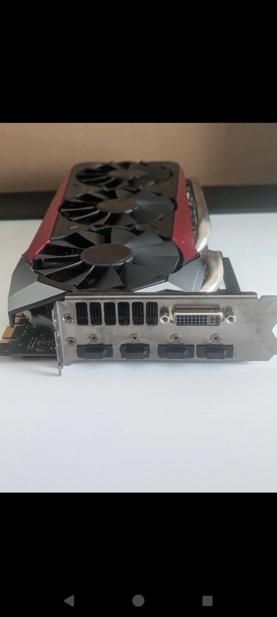 Gráfica ASUS Strix gtx980ti
