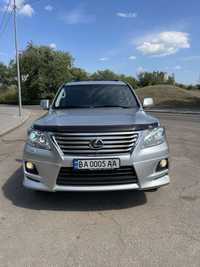 Lexus LX570 2011