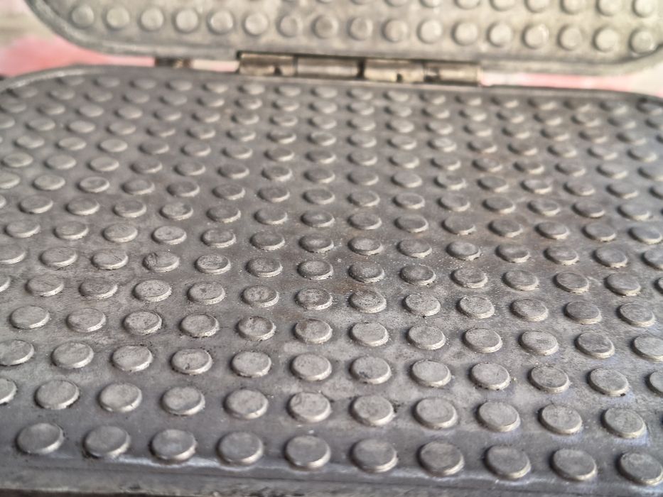 Вафельныца 1988 года в кафе.