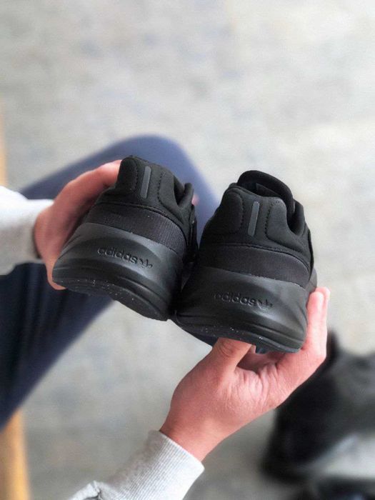 Кроссовки Adidas Ozelia Total Black / кросівки