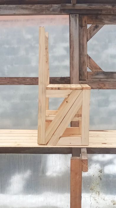 Крісло драбинка для дому