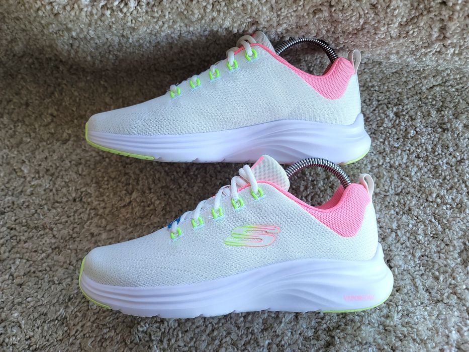 SKECHERS Vapor р 39-40 Америка Оригинал! Бігові кроссовки
