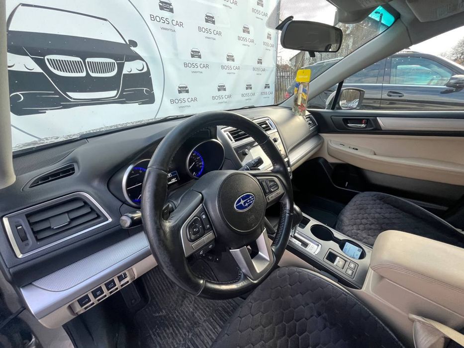 Subaru Outback 2015року 2.5 бензин